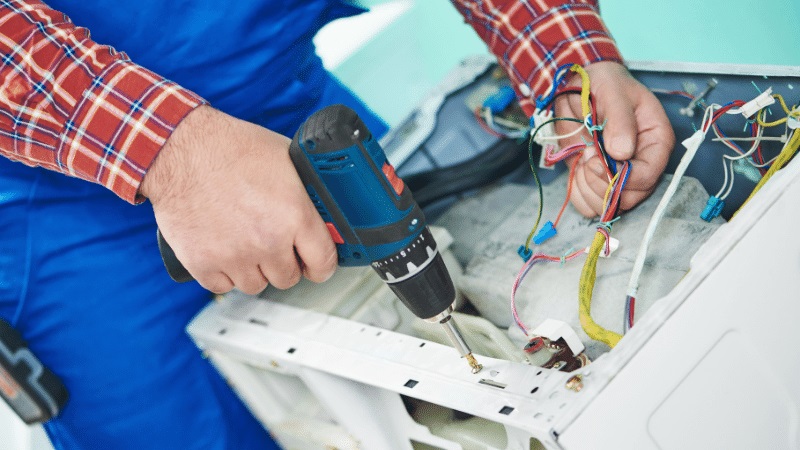 Soma Mitsubishi Mitsubishi çamaşır makinesi kart tamiri – Su almama arızası orijinal parça ile giderildi. - Teknik servis örneği